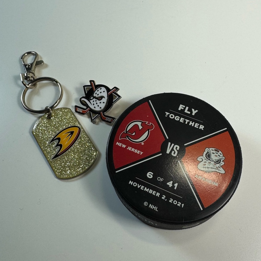 Official NHL Anaheim Ducks Memorabilia